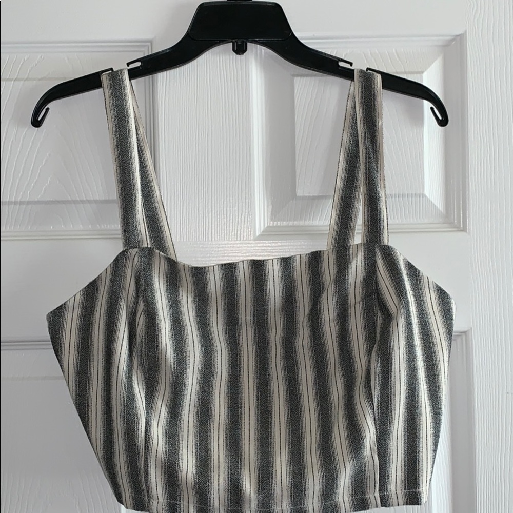 Stripe Crop Top - Picture 2 of 3